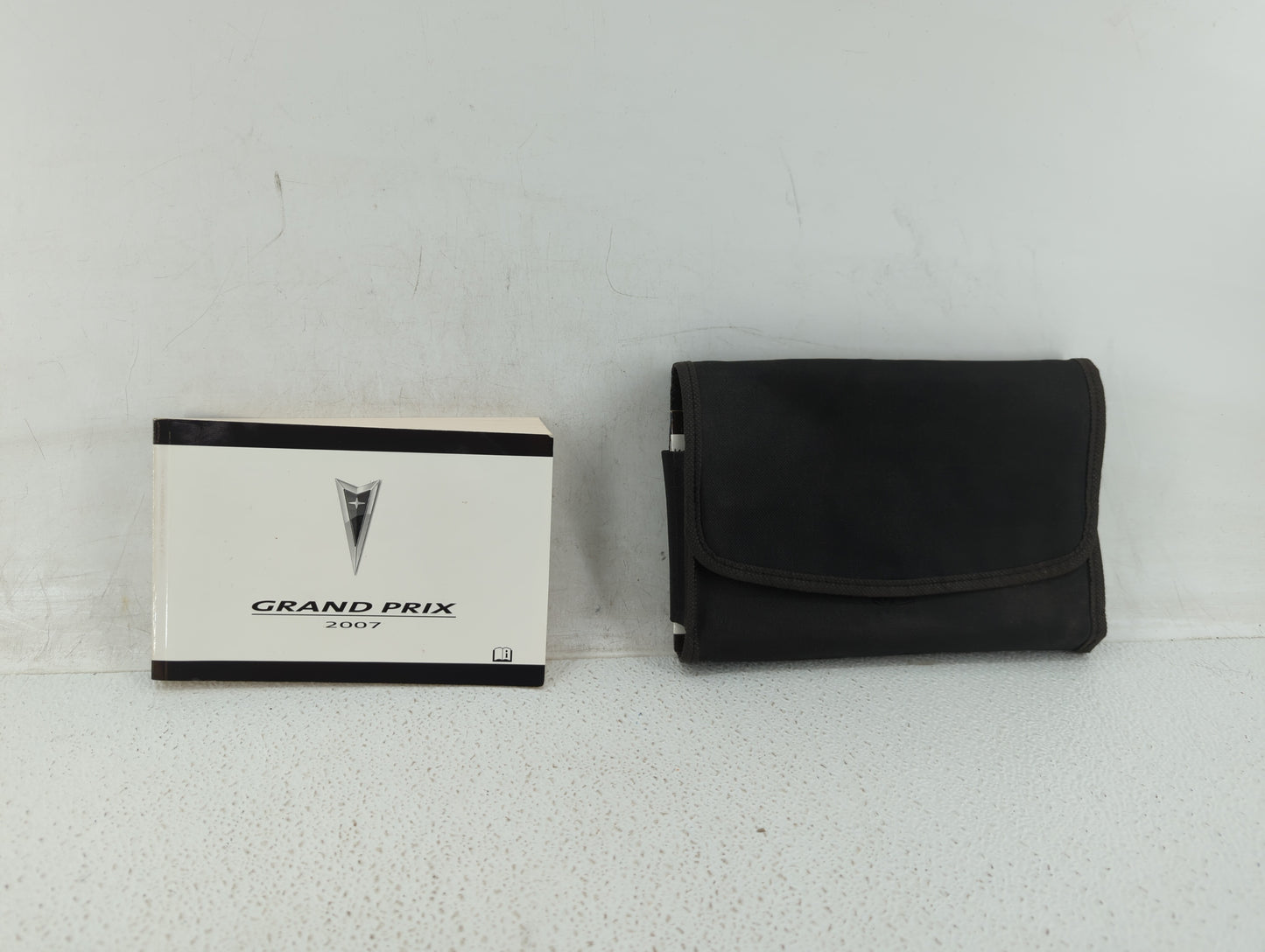 2007 Pontiac Grand Prix Owners Manual Book Guide OEM Used Auto Parts - Oemusedautoparts1.com