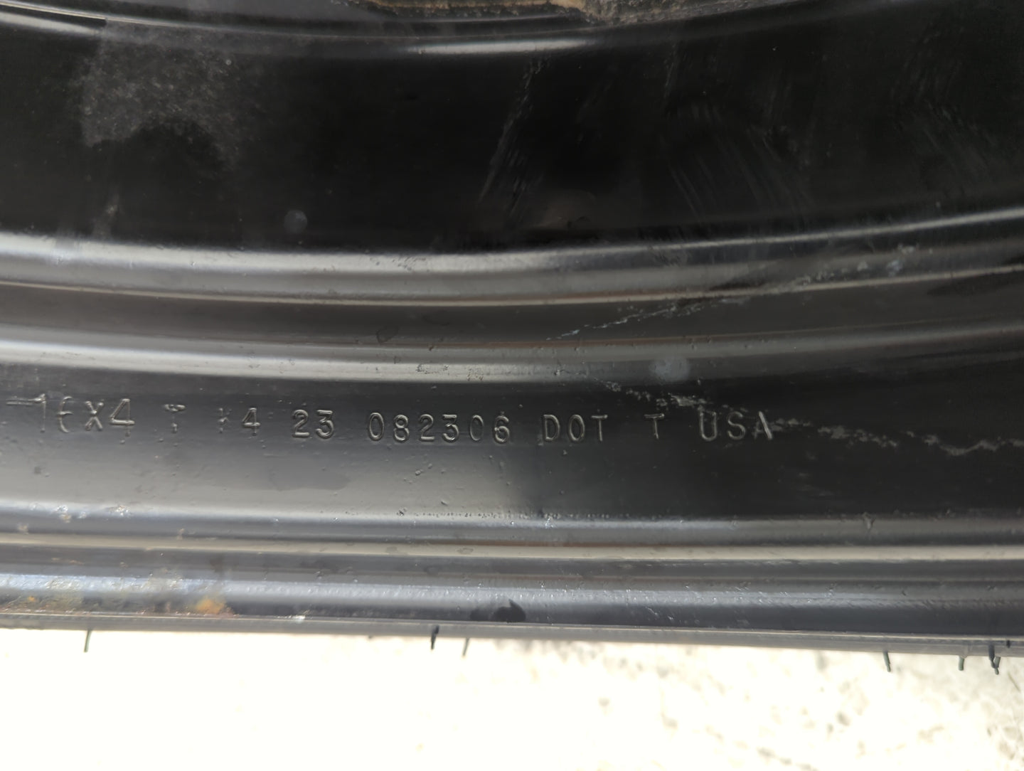 2004-2008 Pontiac Grand Prix Spare Donut Tire Wheel Rim Oem 5036361 - Oemusedautoparts1.com