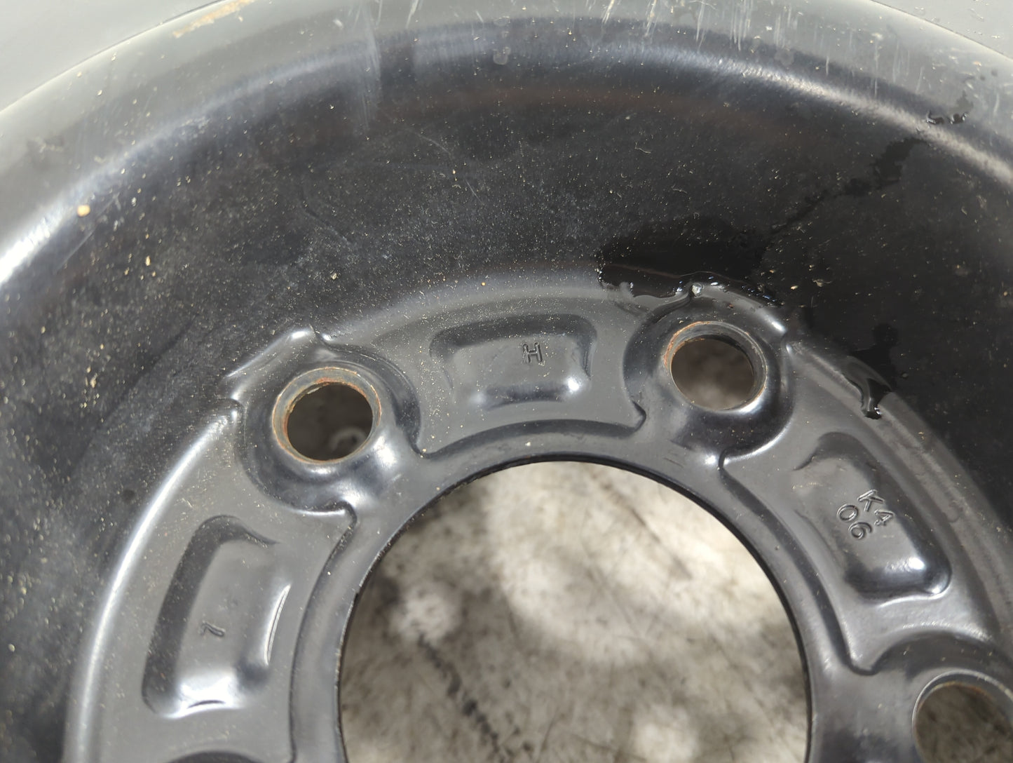 2004-2008 Pontiac Grand Prix Spare Donut Tire Wheel Rim Oem 5036361 - Oemusedautoparts1.com