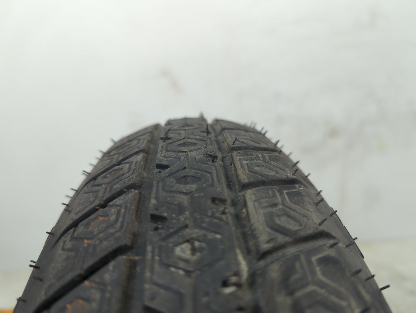 2004-2008 Pontiac Grand Prix Spare Donut Tire Wheel Rim Oem 5036361 - Oemusedautoparts1.com