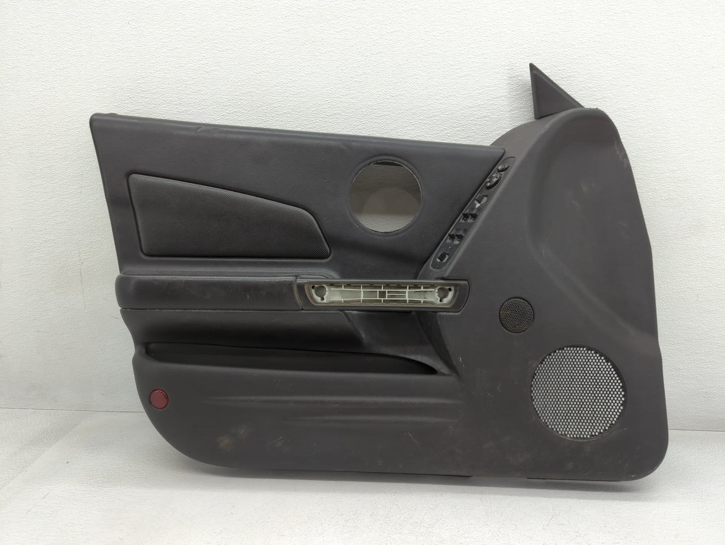 2007 Pontiac Grand Prix Front Left Driver Interior Door Panel Trim - Oemusedautoparts1.com