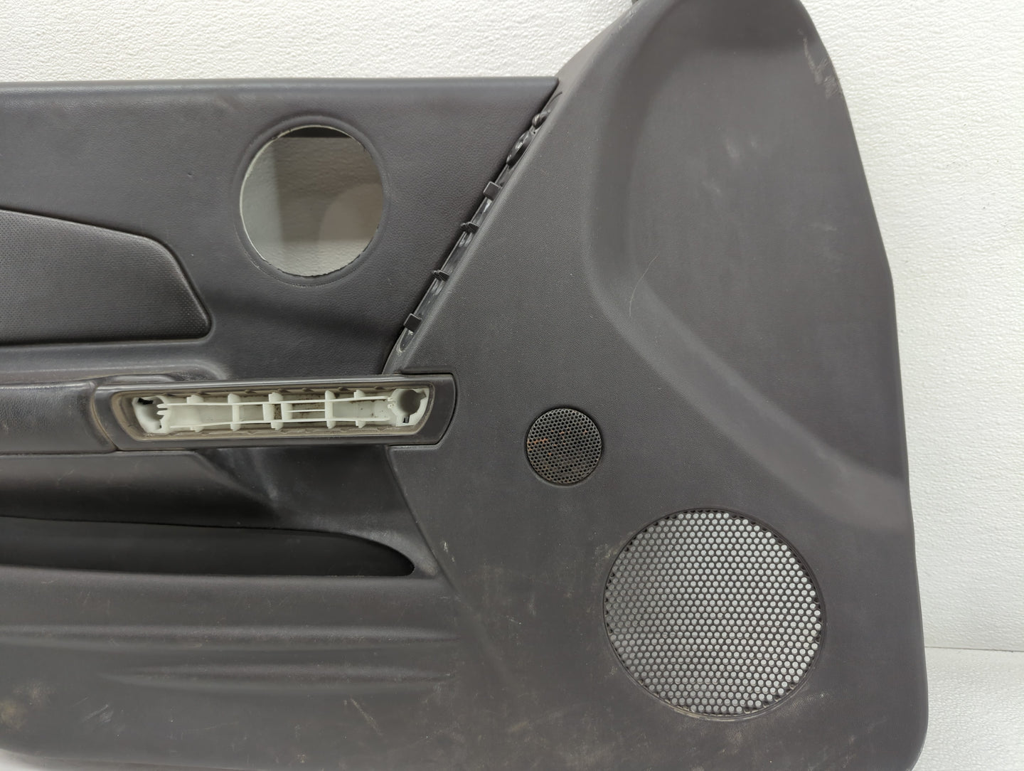 2007 Pontiac Grand Prix Front Left Driver Interior Door Panel Trim - Oemusedautoparts1.com