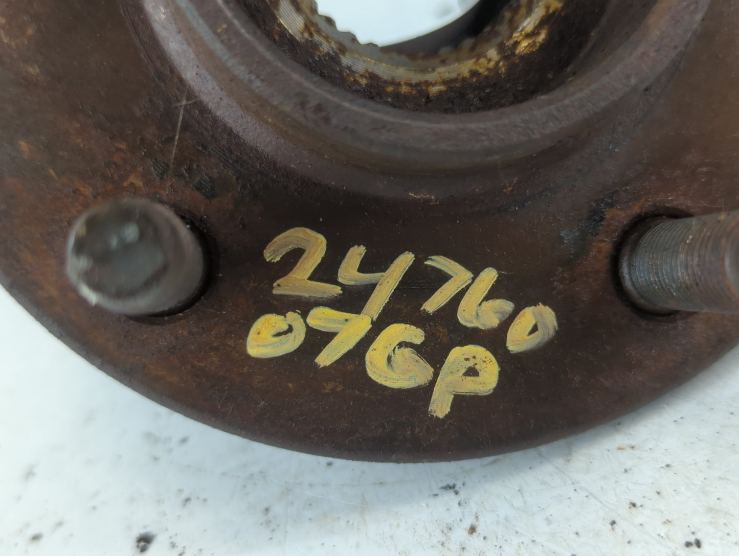 2003-2008 Pontiac Grand Prix Driver Front Wheel Hub Oem - Oemusedautoparts1.com