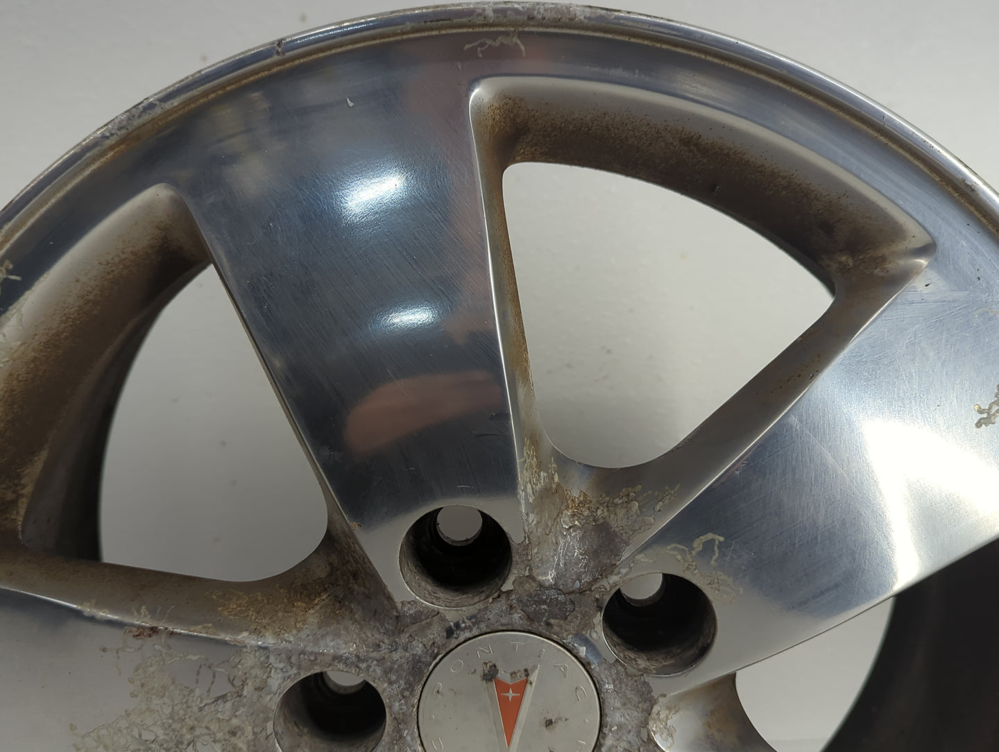 2005-2008 Pontiac Grand Prix Oem Wheel Rim Silver - Oemusedautoparts1.com