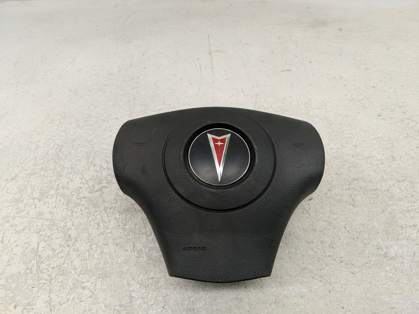 2007-2009 Pontiac Solstice Air Bag Driver Left Steering Wheel Mounted Fits Fits 2007 2008 2009 OEM Used Auto Parts - Oemused