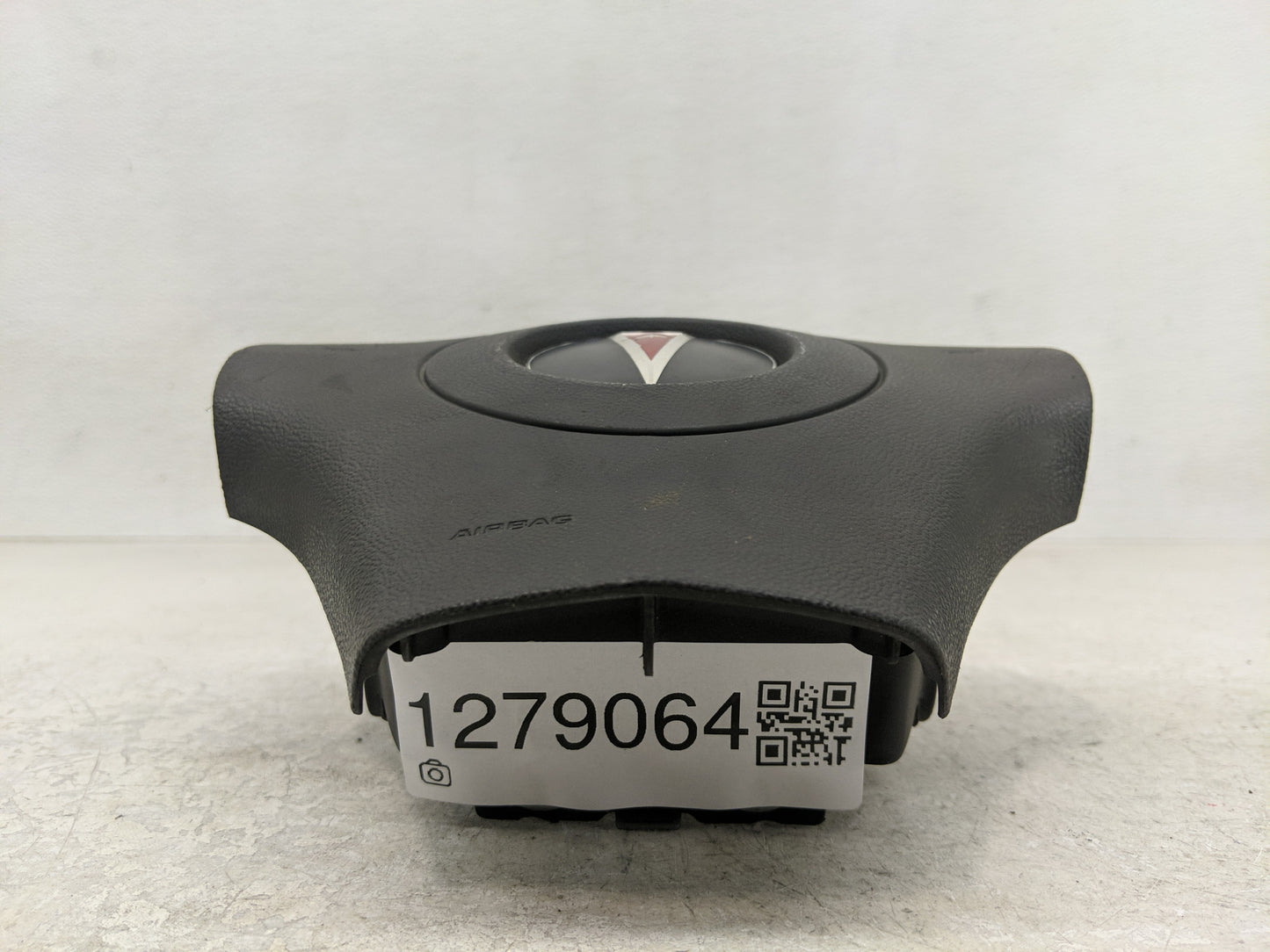 2007-2009 Pontiac Solstice Air Bag Driver Left Steering Wheel Mounted Fits Fits 2007 2008 2009 OEM Used Auto Parts - Oemused