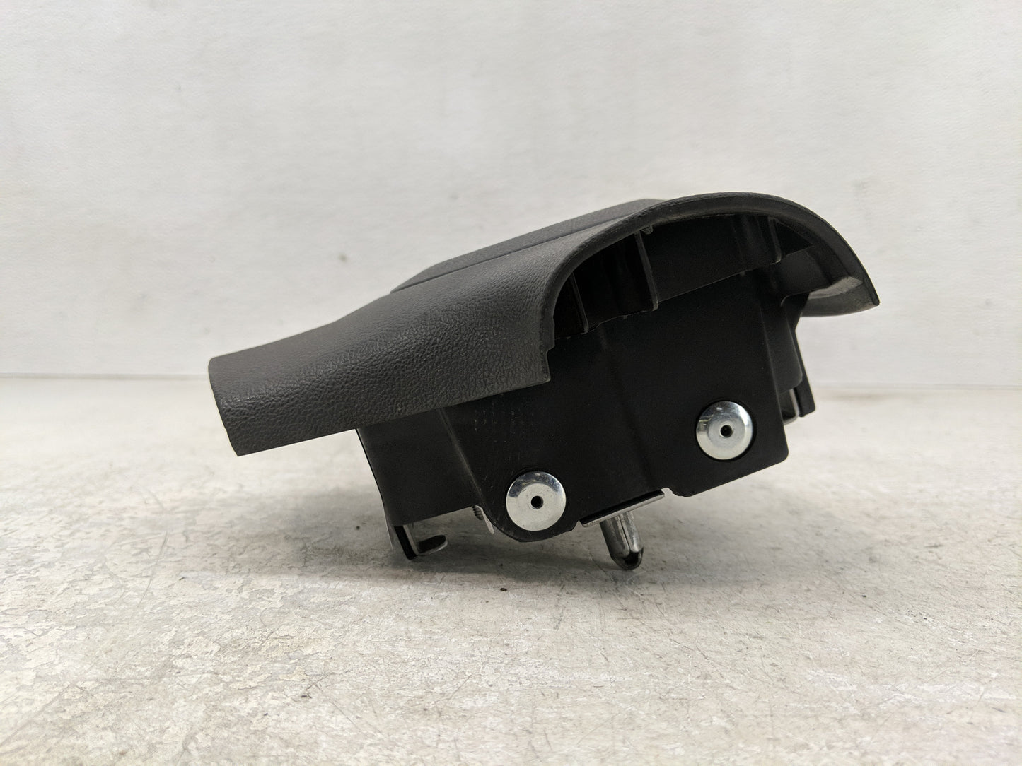 2007-2009 Pontiac Solstice Air Bag Driver Left Steering Wheel Mounted Fits Fits 2007 2008 2009 OEM Used Auto Parts - Oemused