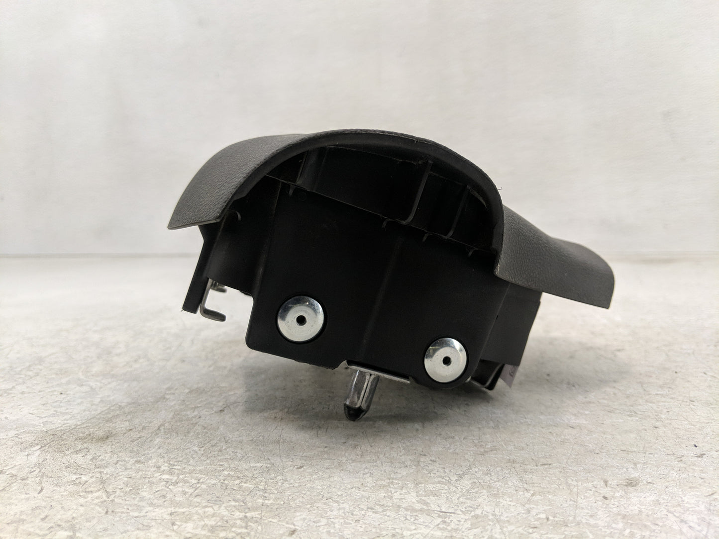 2007-2009 Pontiac Solstice Air Bag Driver Left Steering Wheel Mounted Fits Fits 2007 2008 2009 OEM Used Auto Parts - Oemused