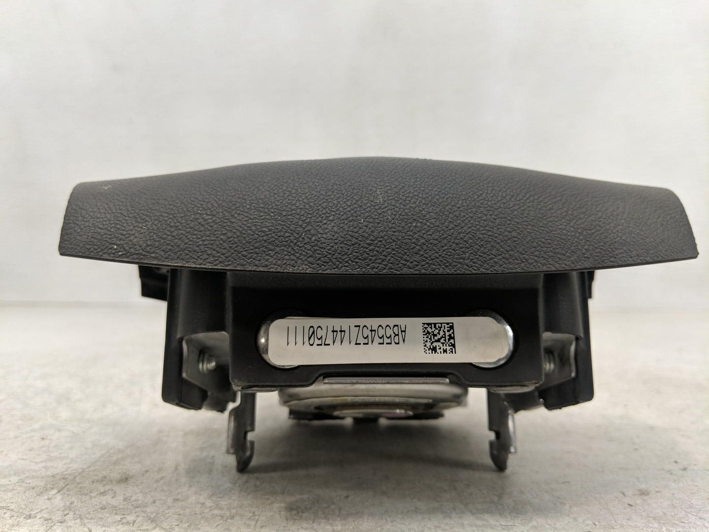 2007-2009 Pontiac Solstice Air Bag Driver Left Steering Wheel Mounted Fits Fits 2007 2008 2009 OEM Used Auto Parts - Oemused
