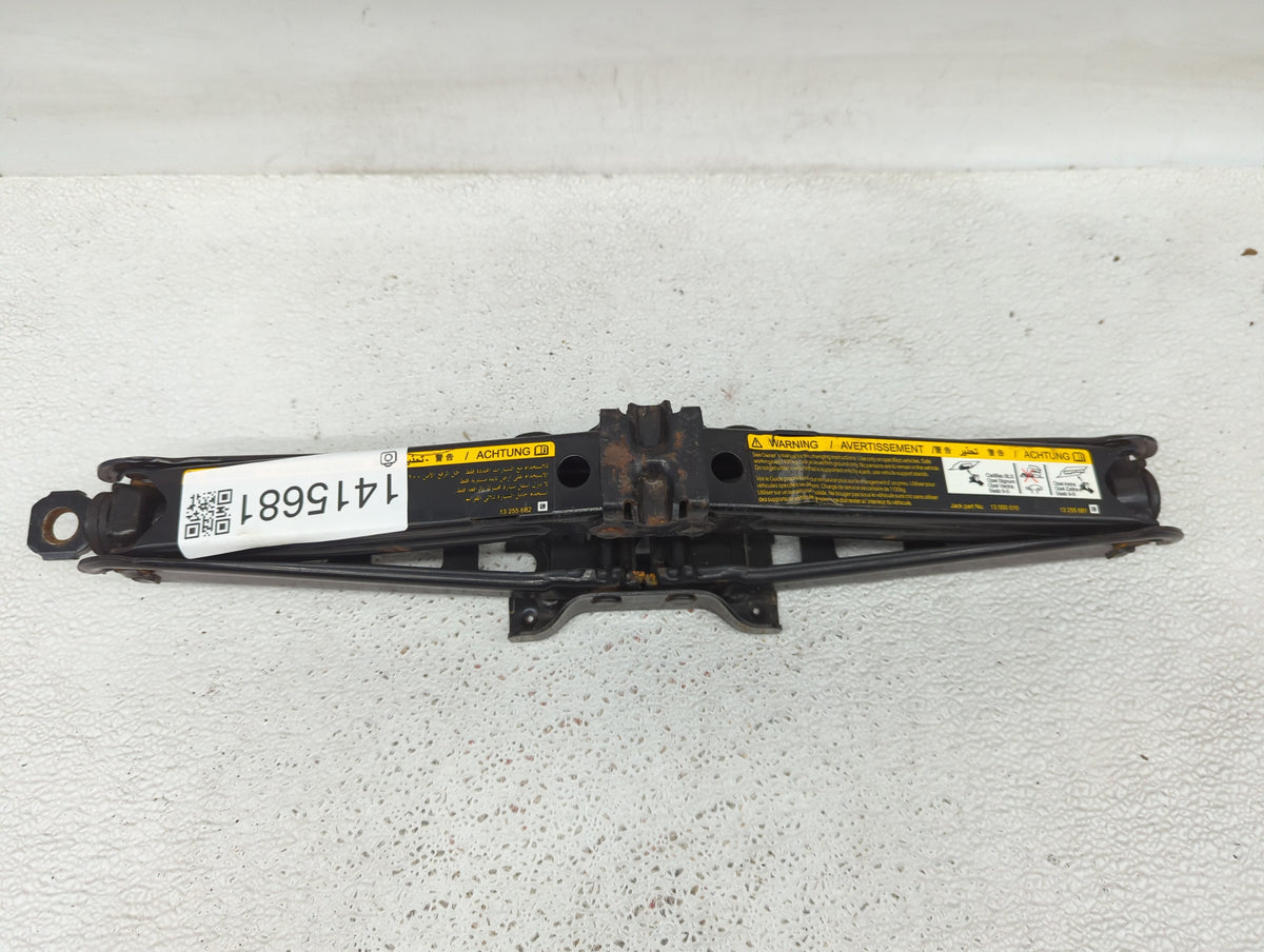 2007 Pontiac Solstice Spare Scissor Car Jack - Oemusedautoparts1.com