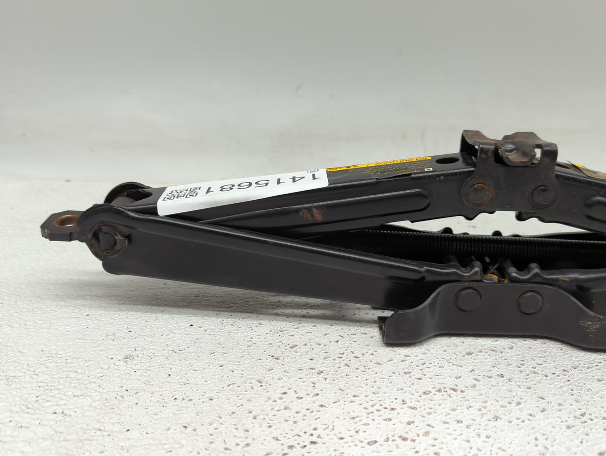 2007 Pontiac Solstice Spare Scissor Car Jack - Oemusedautoparts1.com