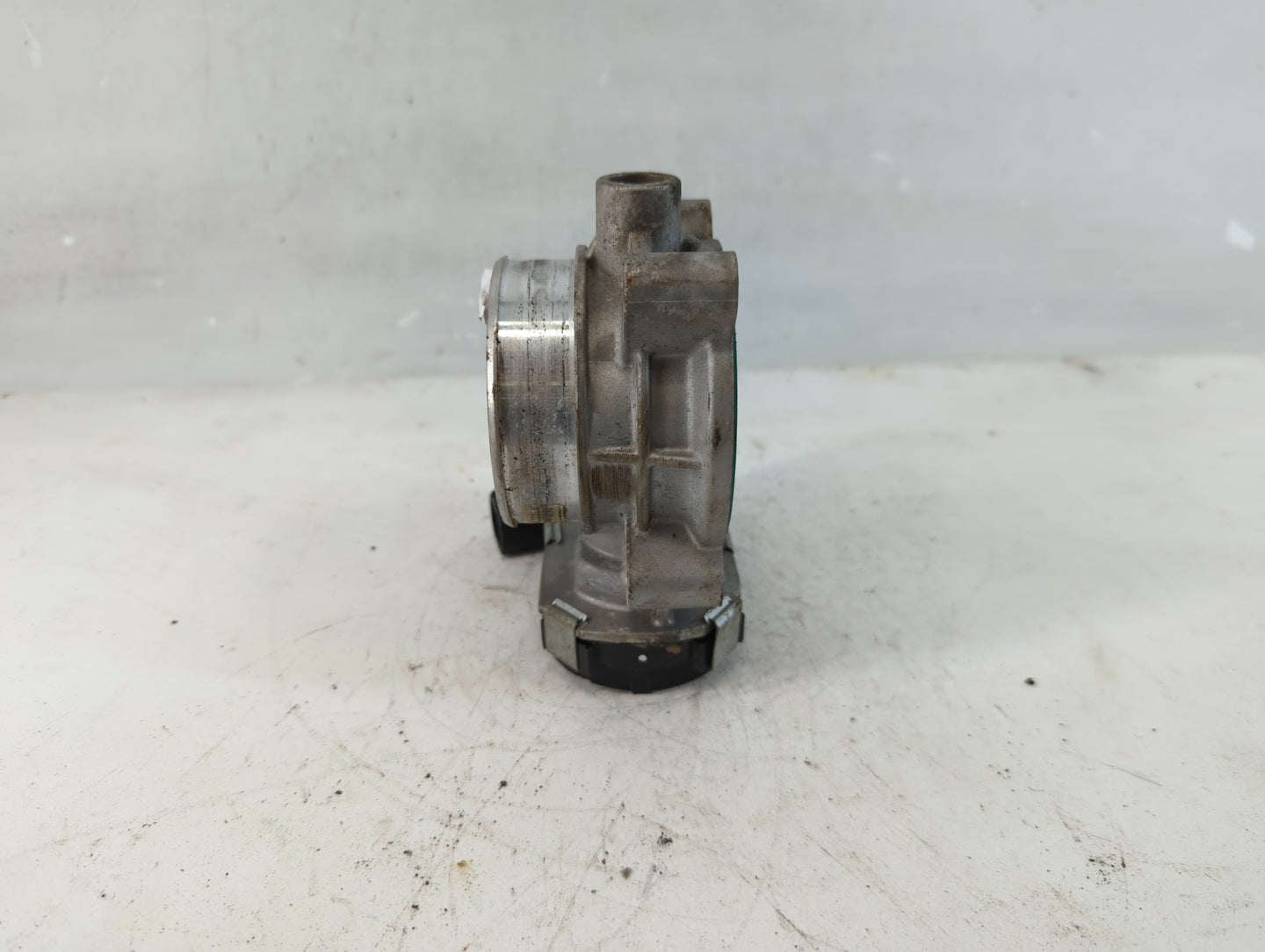 2007-2009 Pontiac Torrent Throttle Body Fits Fits 2006 2007 2008 2009 2010 2011 OEM Used Auto Parts - Oemusedautoparts1.com