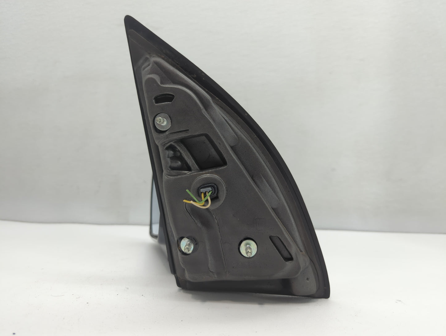 2006-2009 Pontiac Torrent Passenger Right Side View Manual Door Mirror - Oemusedautoparts1.com