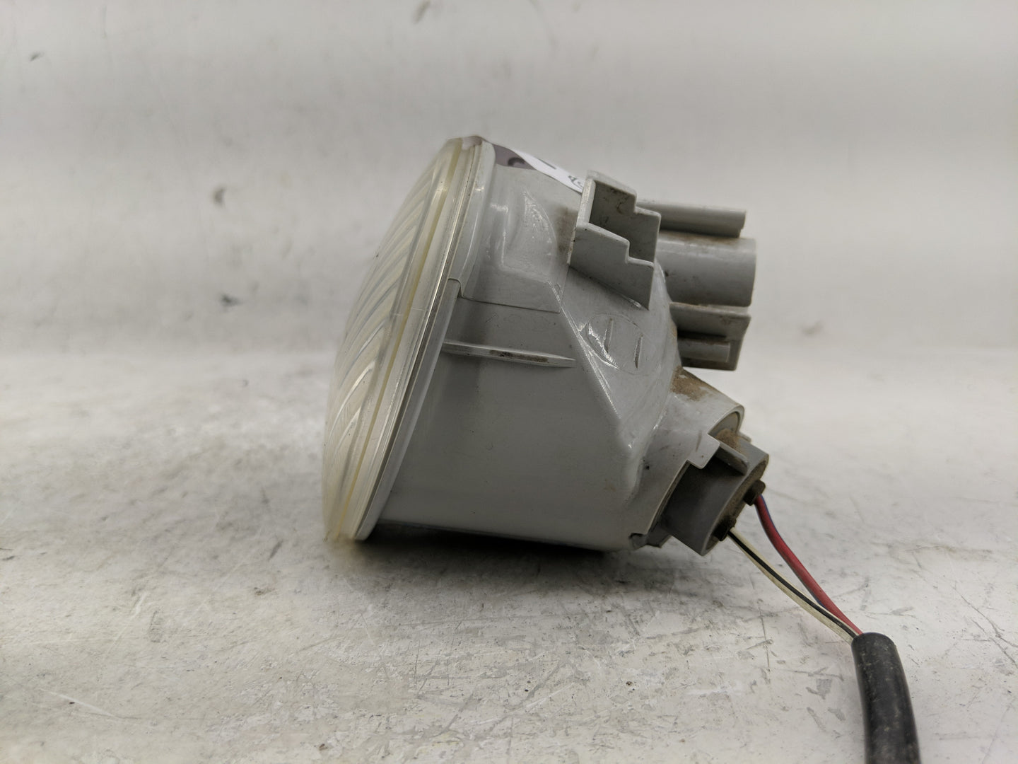 2003-2008 Pontiac Vibe Passenger Right Oem Fog Light Lamp - Oemusedautoparts1.com