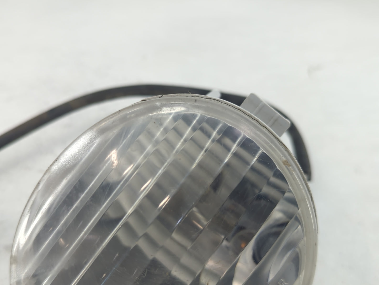 2007 Pontiac Vibe Passenger Right Oem Fog Light Lamp - Oemusedautoparts1.com