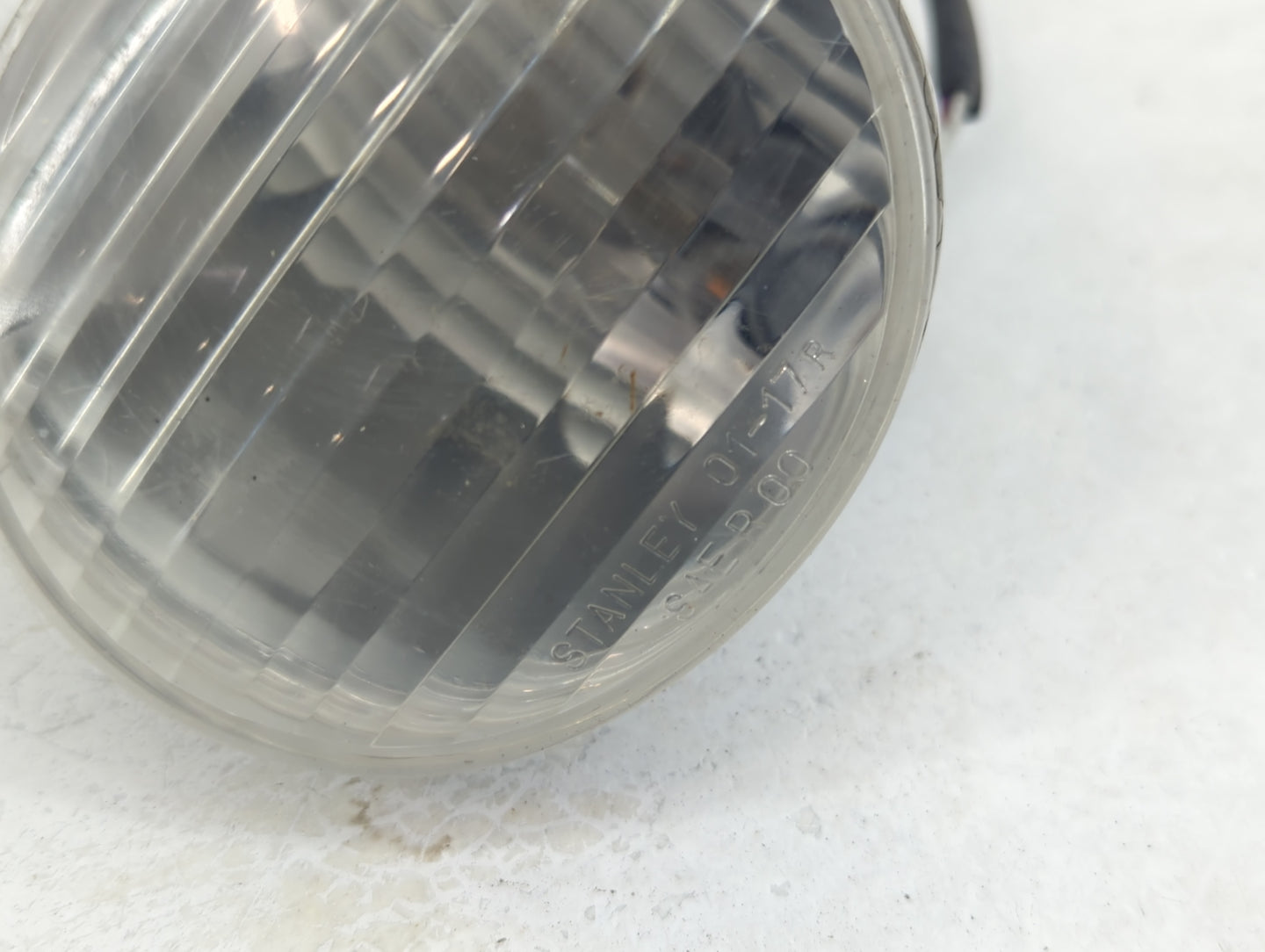 2007 Pontiac Vibe Passenger Right Oem Fog Light Lamp - Oemusedautoparts1.com