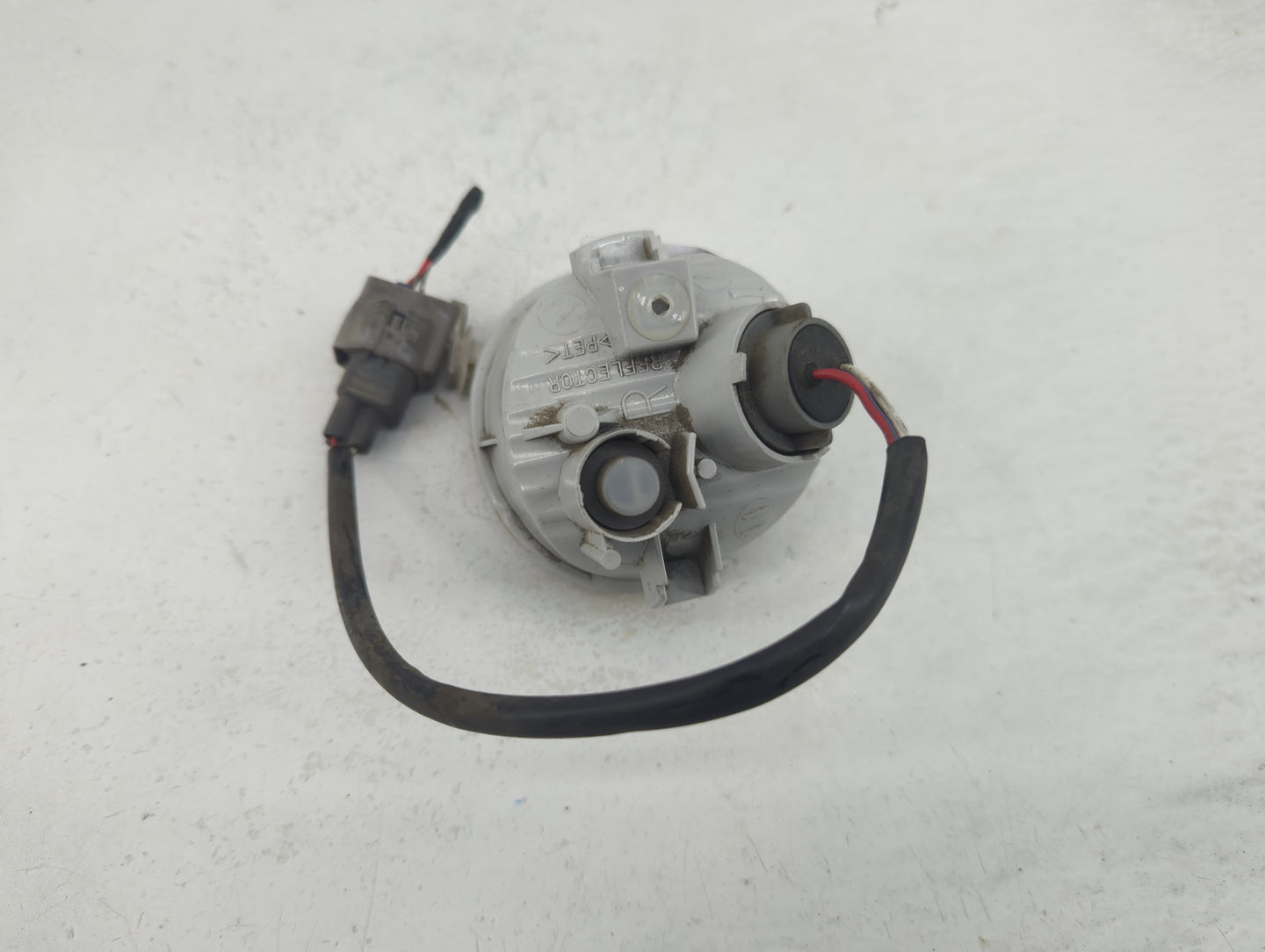 2007 Pontiac Vibe Passenger Right Oem Fog Light Lamp - Oemusedautoparts1.com