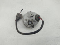 2007 Pontiac Vibe Passenger Right Oem Fog Light Lamp - Oemusedautoparts1.com
