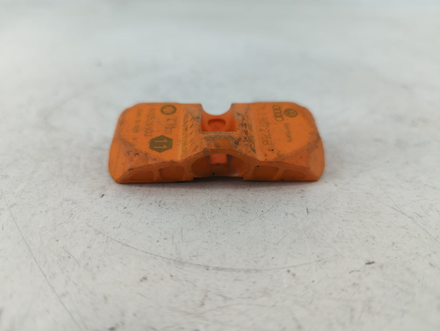 2007 Porsche Cayenne Tire Pressure Monitoring System Sensor Tpms - Oemusedautoparts1.com