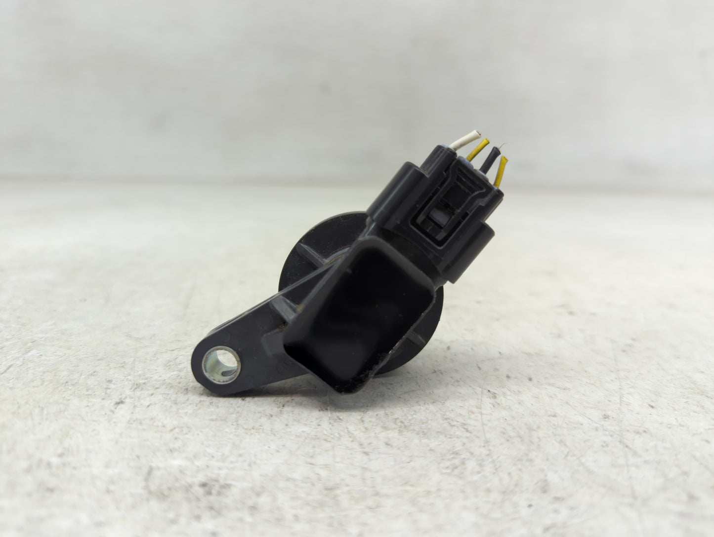 2007 Rover Range Rover Ignition Coil Igniter Pack - Oemusedautoparts1.com
