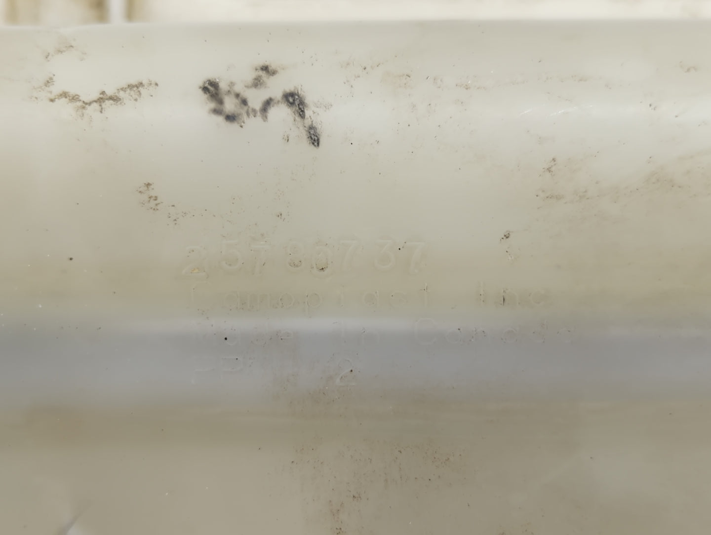 2005-2009 Saab 9-7x Radiator Coolant Overflow Expansion Tank Bottle - Oemusedautoparts1.com