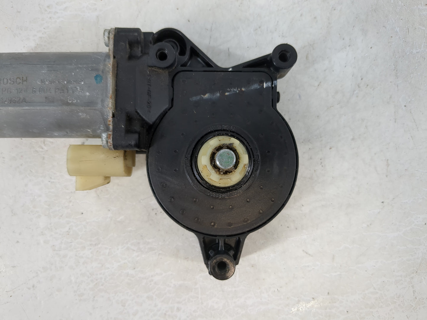 2007 Saab 9-7x Driver Front Left Power Window Motor - Oemusedautoparts1.com