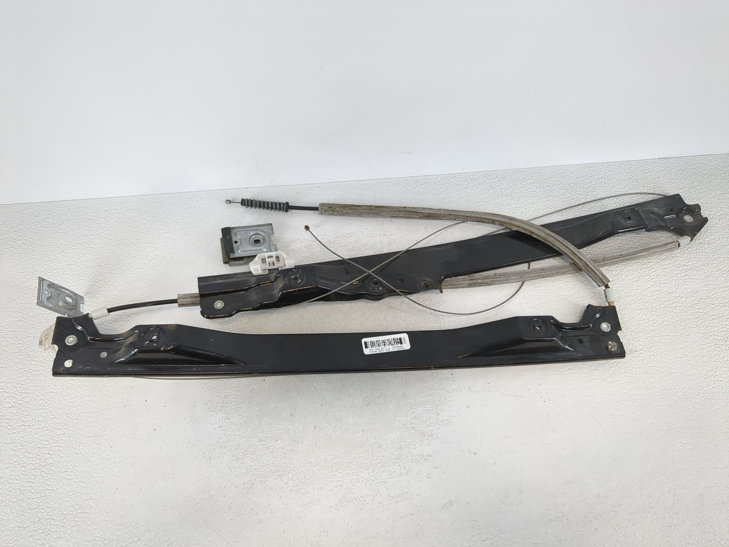 2005-2009 Saab 9-7x Driver Left Front Window Regulator - Oemusedautoparts1.com