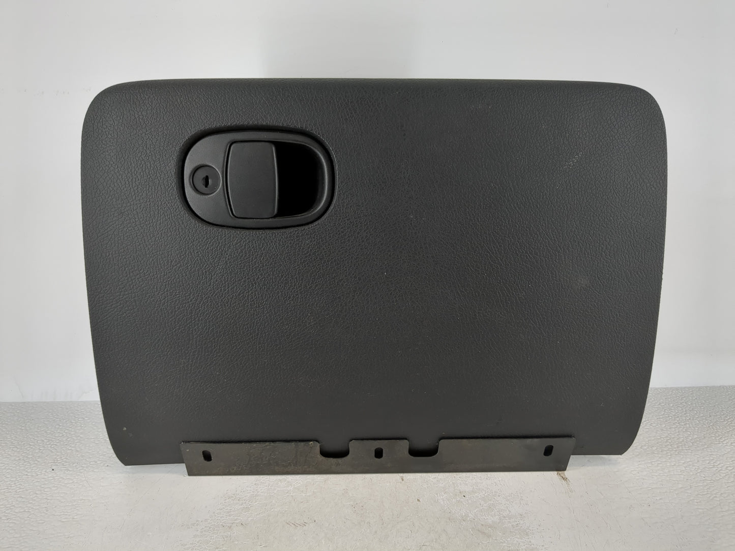 2007 Saab 9-7x Passenger Glove Box Door Storage Compartment - Oemusedautoparts1.com