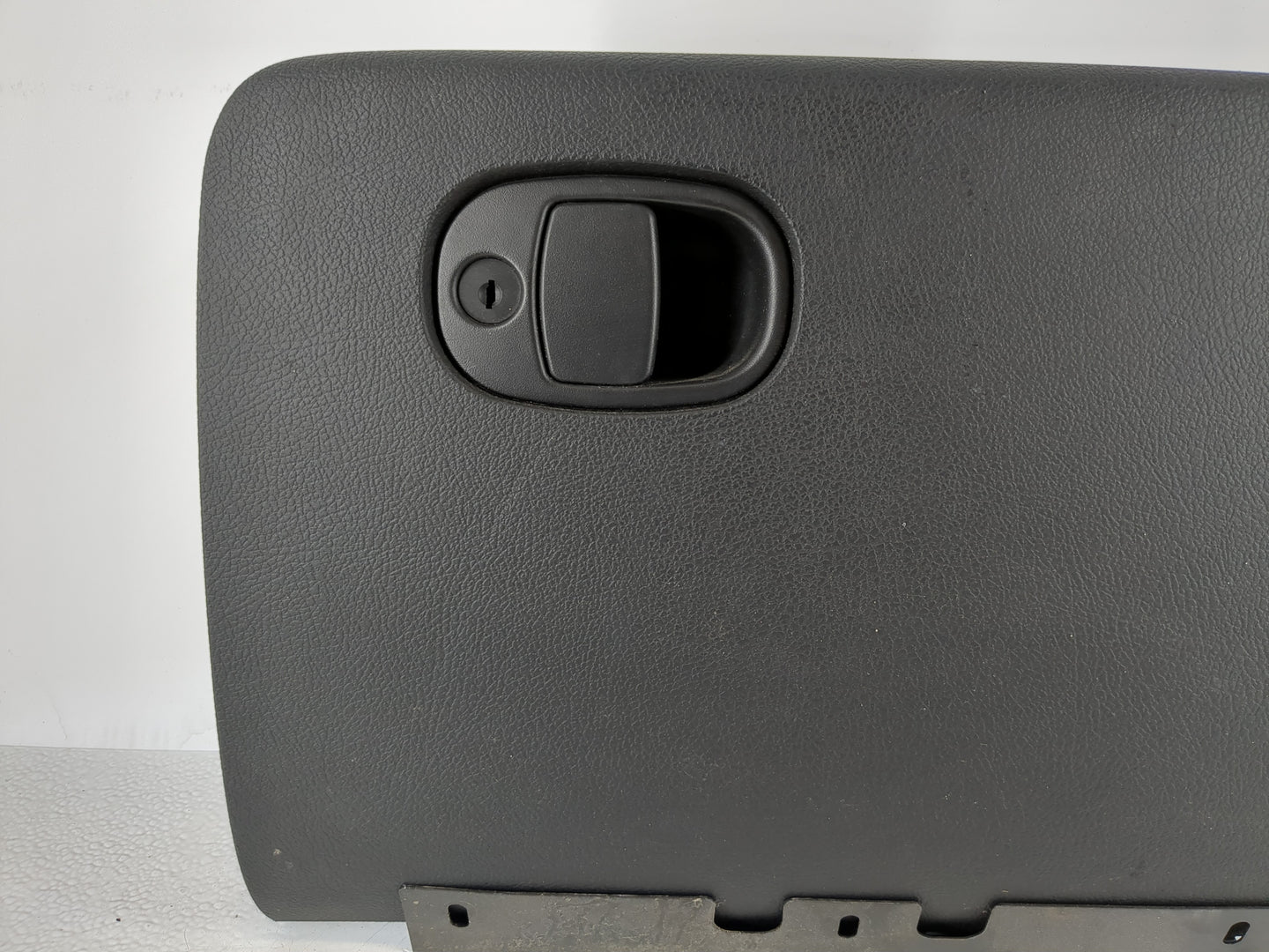 2007 Saab 9-7x Passenger Glove Box Door Storage Compartment - Oemusedautoparts1.com