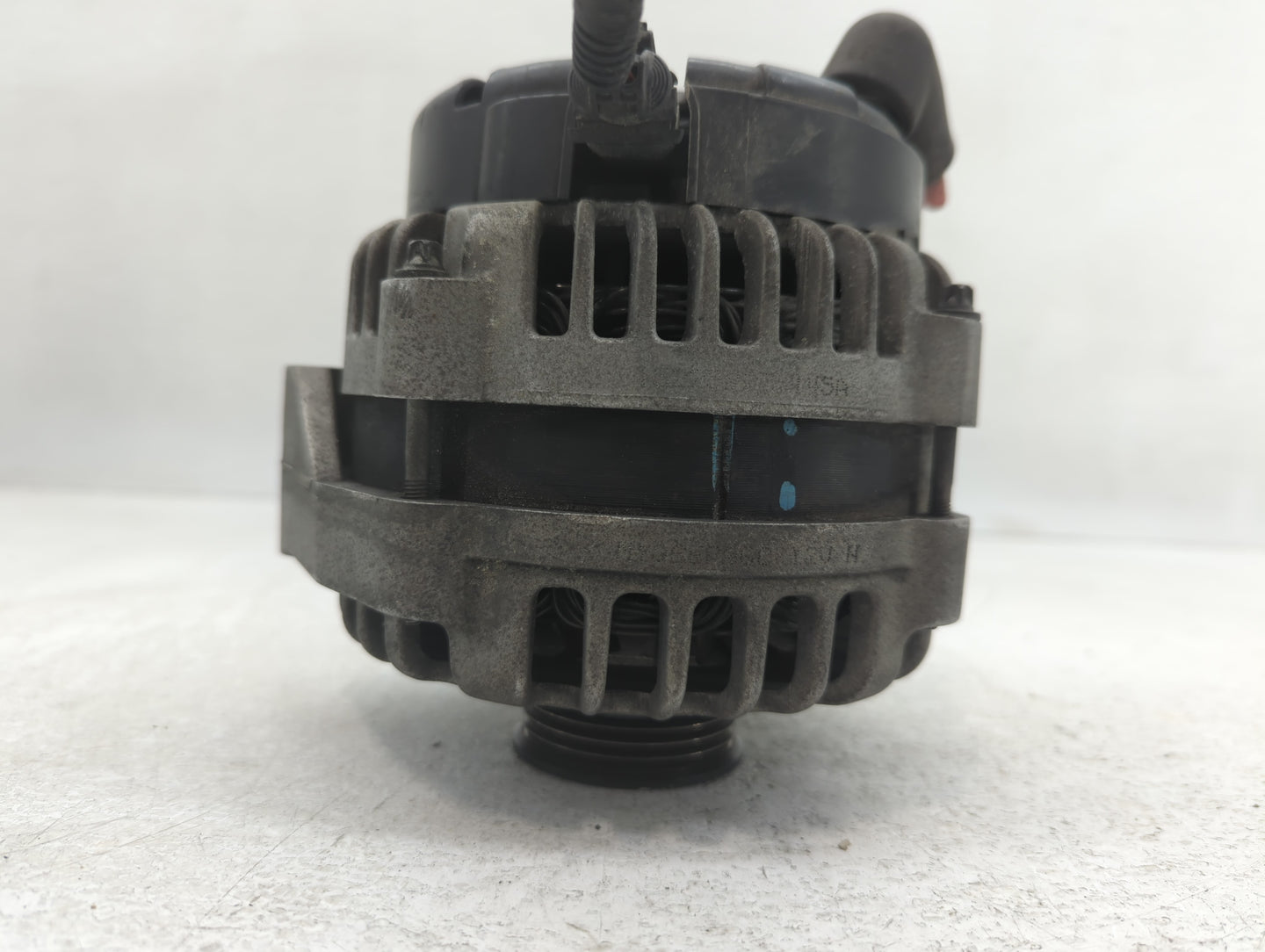 2007-2009 Saab 9-7x Alternator Replacement Generator Charging Assembly Engine OEM Fits Fits 2007 2008 2009 OEM Used Auto Par