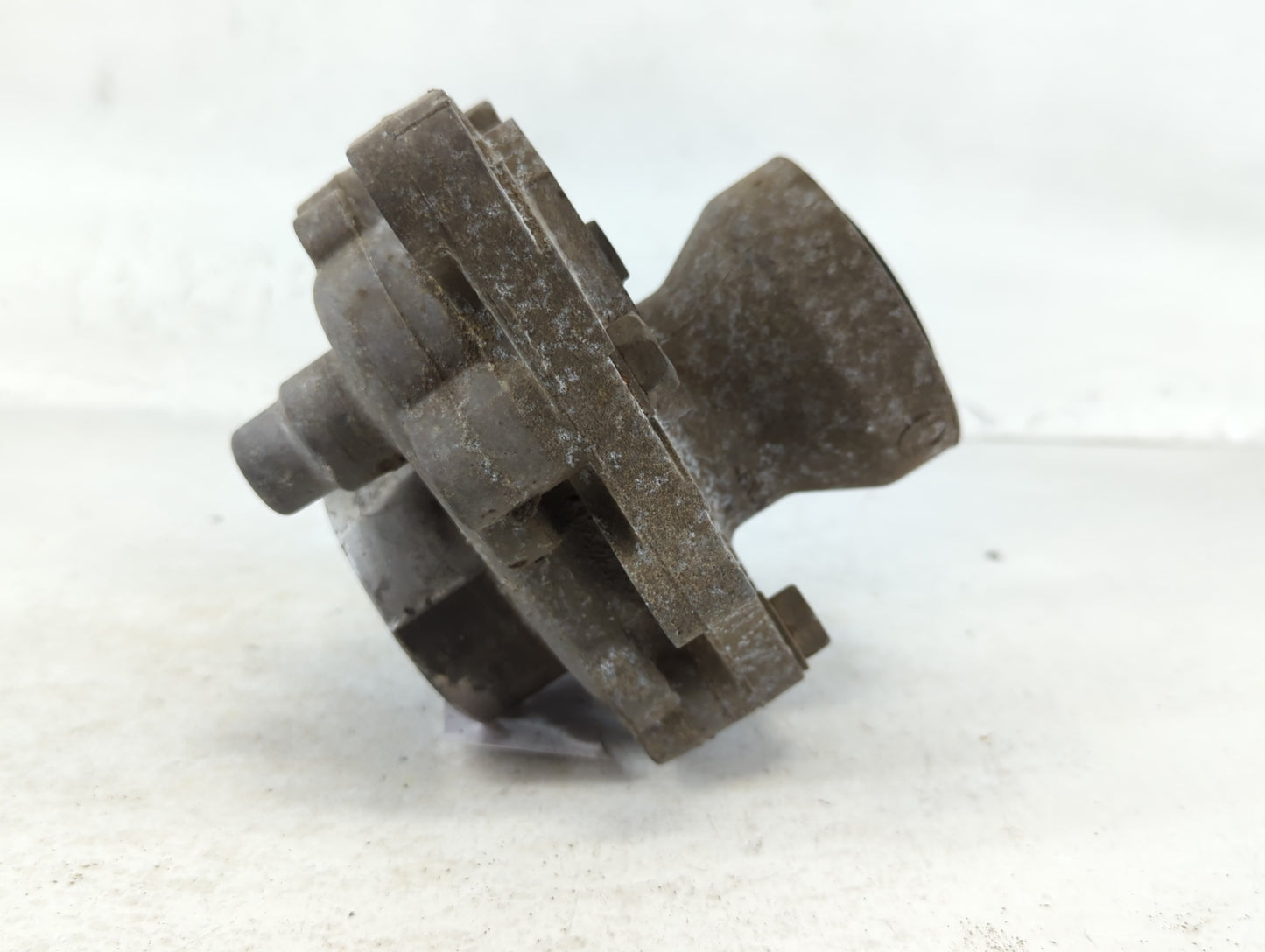 2007 Saab 9-7x Transfer Case Adapter - Oemusedautoparts1.com