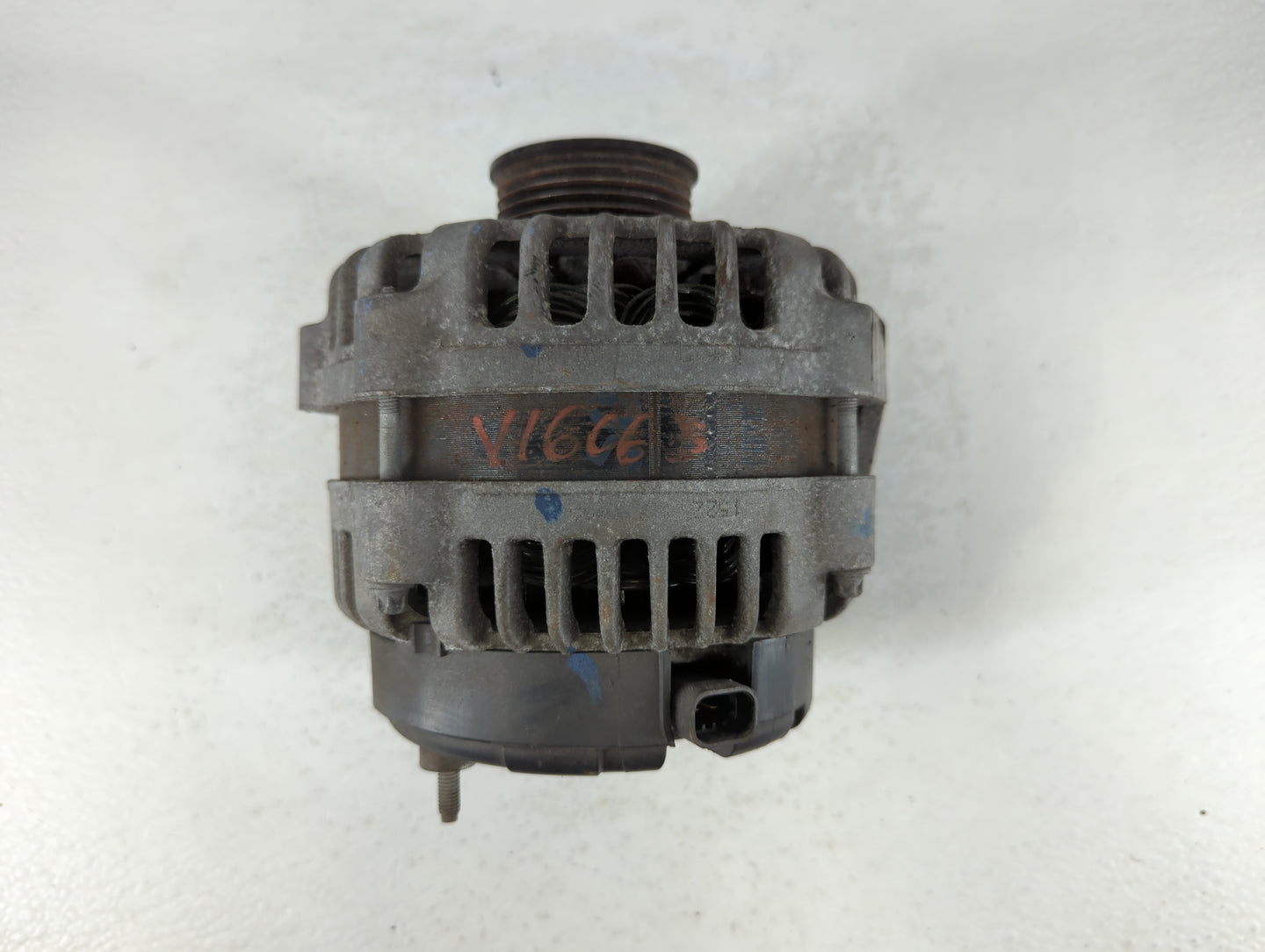 2007-2009 Saab 9-7x Alternator Replacement Generator Charging Assembly Engine OEM Fits Fits 2007 2008 2009 OEM Used Auto Par