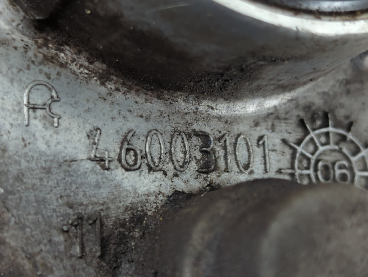 2007 Saab 9-7x Transfer Case Adapter - Oemusedautoparts1.com