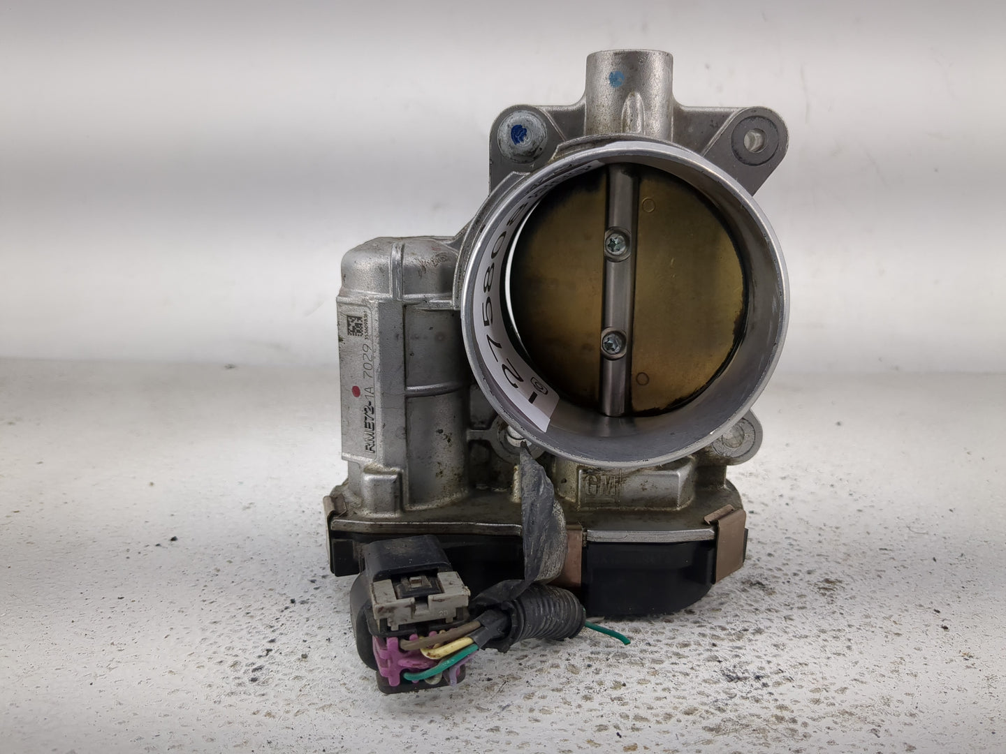 2007-2008 Saturn Aura Throttle Body P/N:RME72-1A Fits Fits 2006 2007 2008 2009 2010 2011 OEM Used Auto Parts - Oemusedautopa