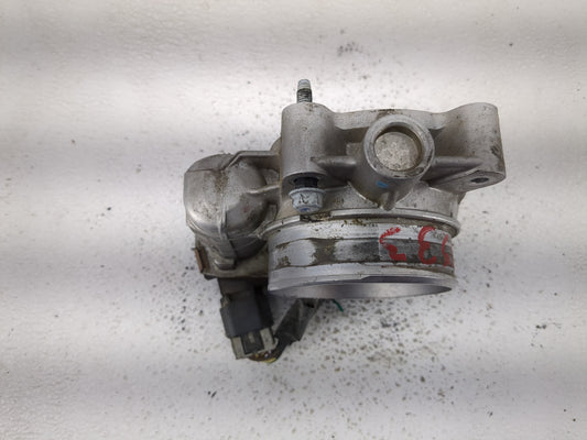 2007-2008 Saturn Aura Throttle Body P/N:RME72-1A Fits Fits 2006 2007 2008 2009 2010 2011 OEM Used Auto Parts