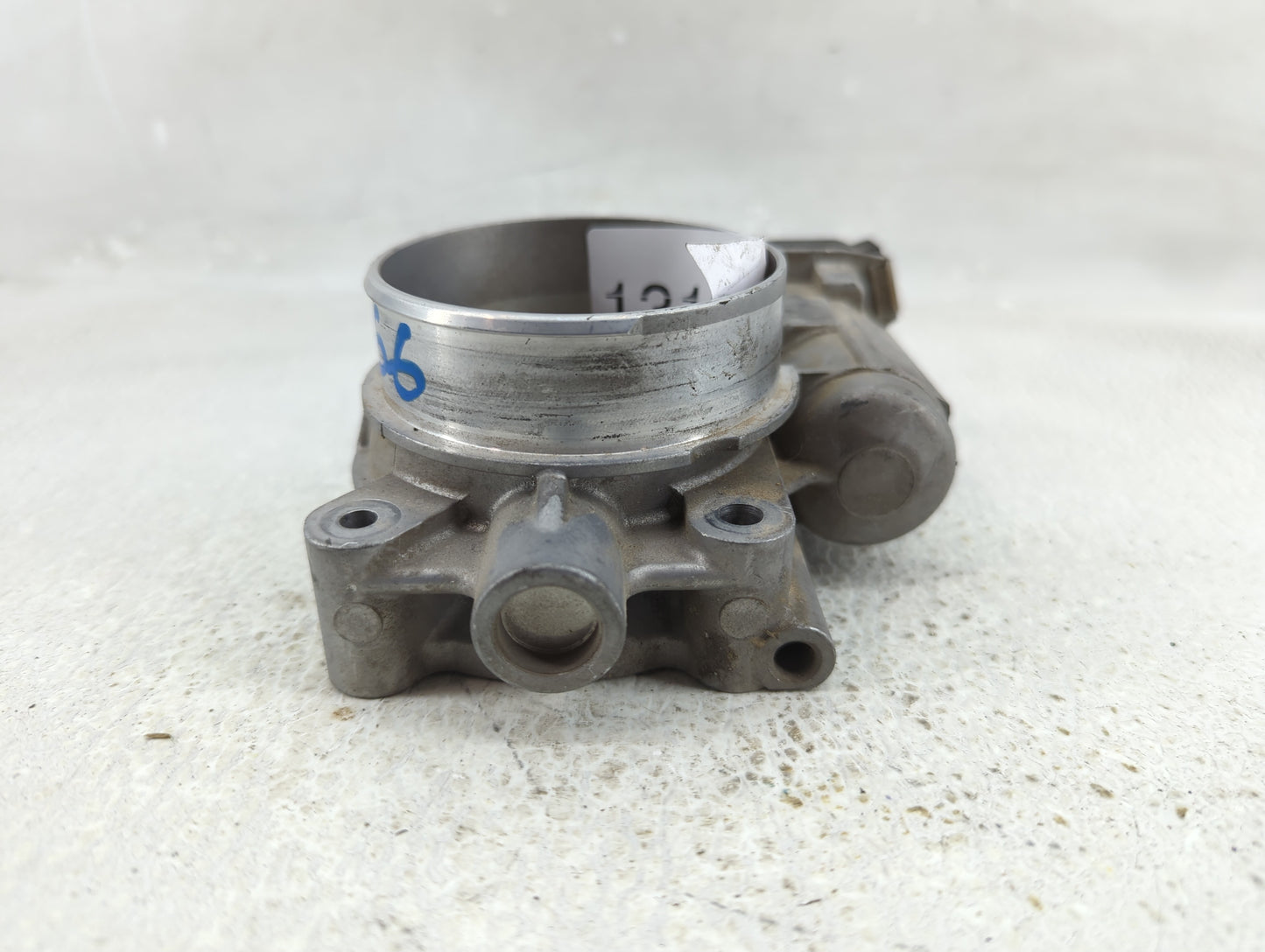 2007-2009 Saturn Aura Throttle Body P/N:12618735 Fits Fits 2007 2008 2009 2010 2011 2012 2013 2014 OEM Used Auto Parts - Oem