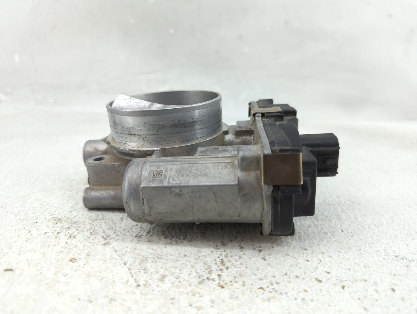 2007-2009 Saturn Aura Throttle Body P/N:12618735 Fits Fits 2007 2008 2009 2010 2011 2012 2013 2014 OEM Used Auto Parts - Oem