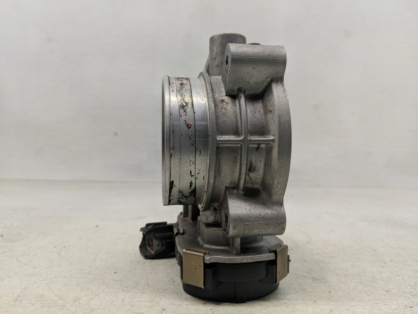 2007-2009 Saturn Aura Throttle Body Fits Fits 2007 2008 2009 2010 2011 2012 2013 2014 OEM Used Auto Parts - Oemusedautoparts