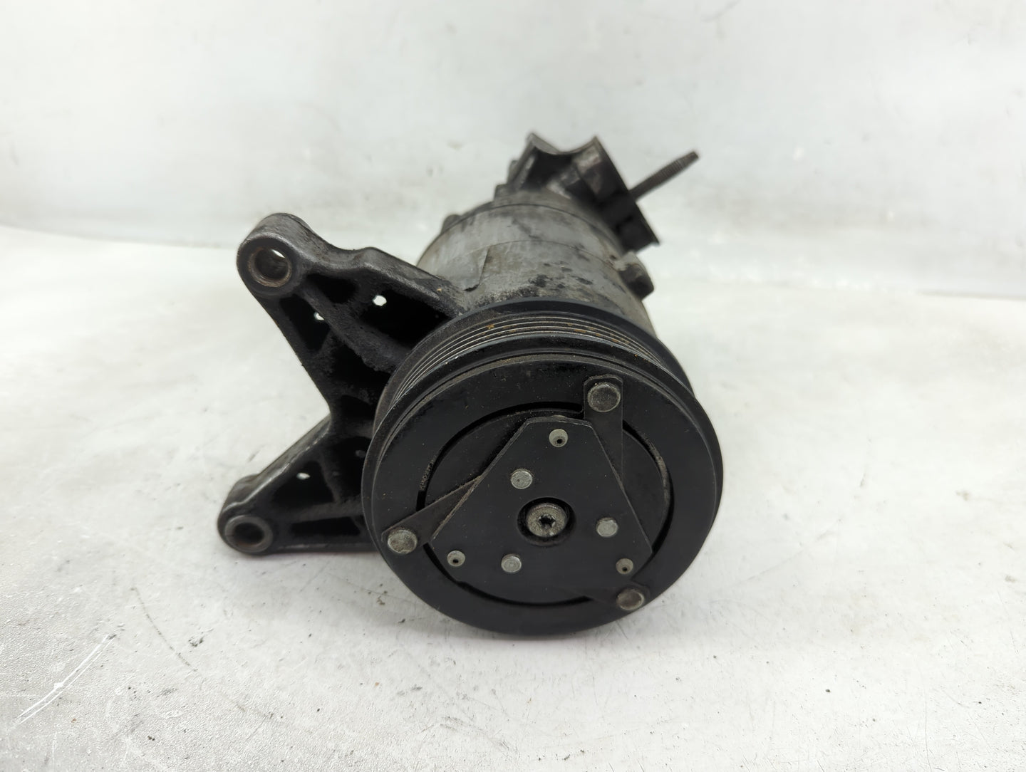 2007-2008 Saturn Aura Air Conditioning A/c Ac Compressor Oem - Oemusedautoparts1.com