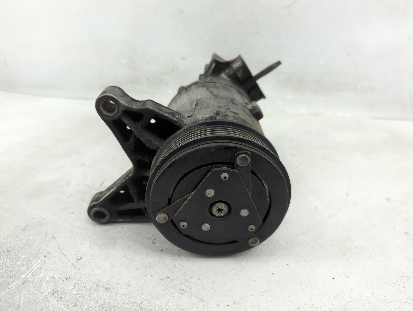 2007-2008 Saturn Aura Air Conditioning A/c Ac Compressor Oem - Oemusedautoparts1.com