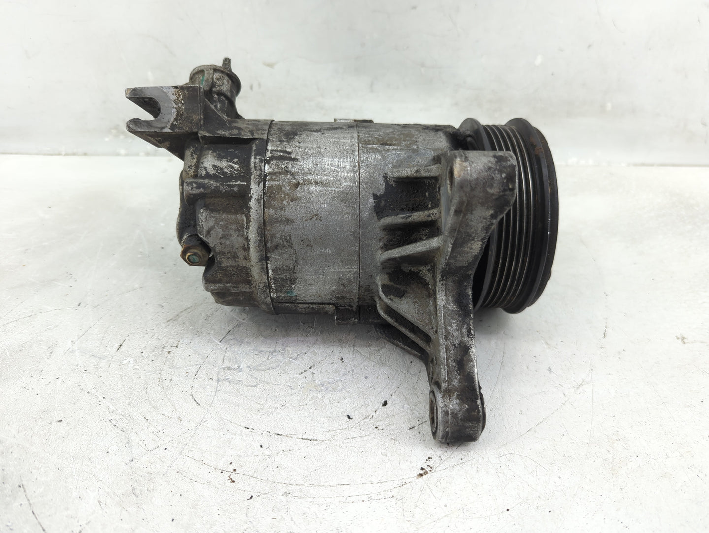 2007-2008 Saturn Aura Air Conditioning A/c Ac Compressor Oem - Oemusedautoparts1.com