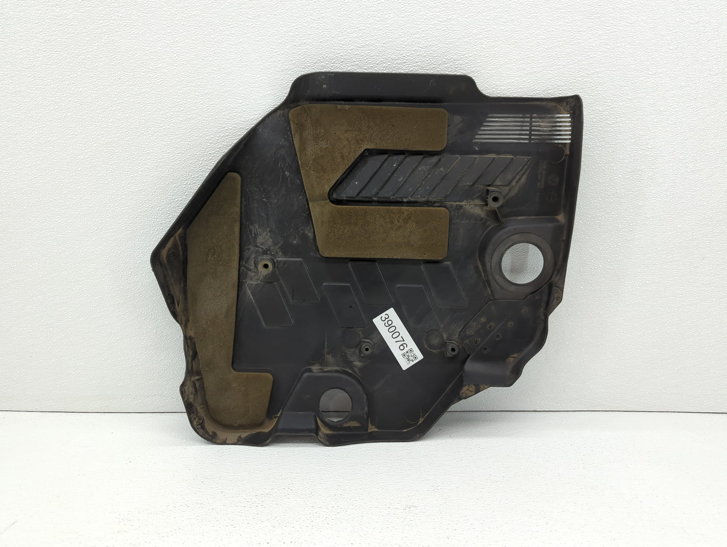 2007 Saturn Aura Engine Cover - Oemusedautoparts1.com