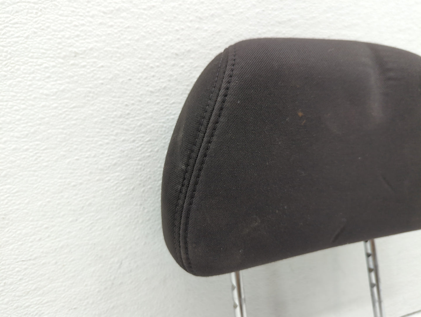 2007-2007 Saturn Aura Headrest Head Rest Front Driver Passenger Seat - Oemusedautoparts1.com
