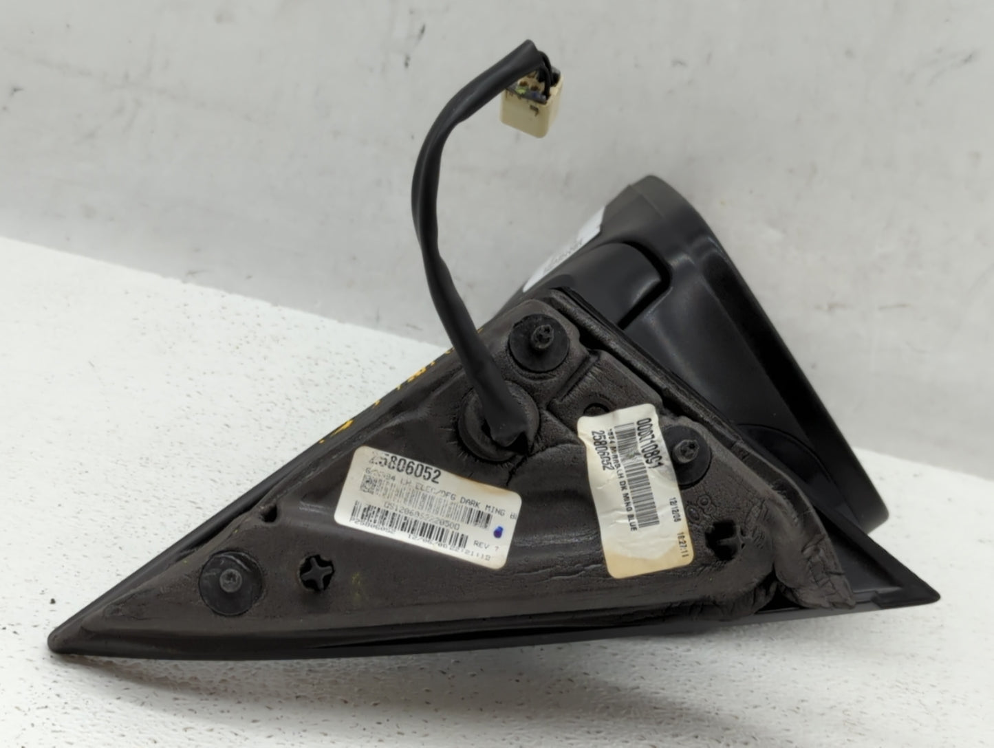 2007-2009 Saturn Aura Driver Side View Mirror - Left Door Mirror OEM Used - Oemusedautoparts1.com