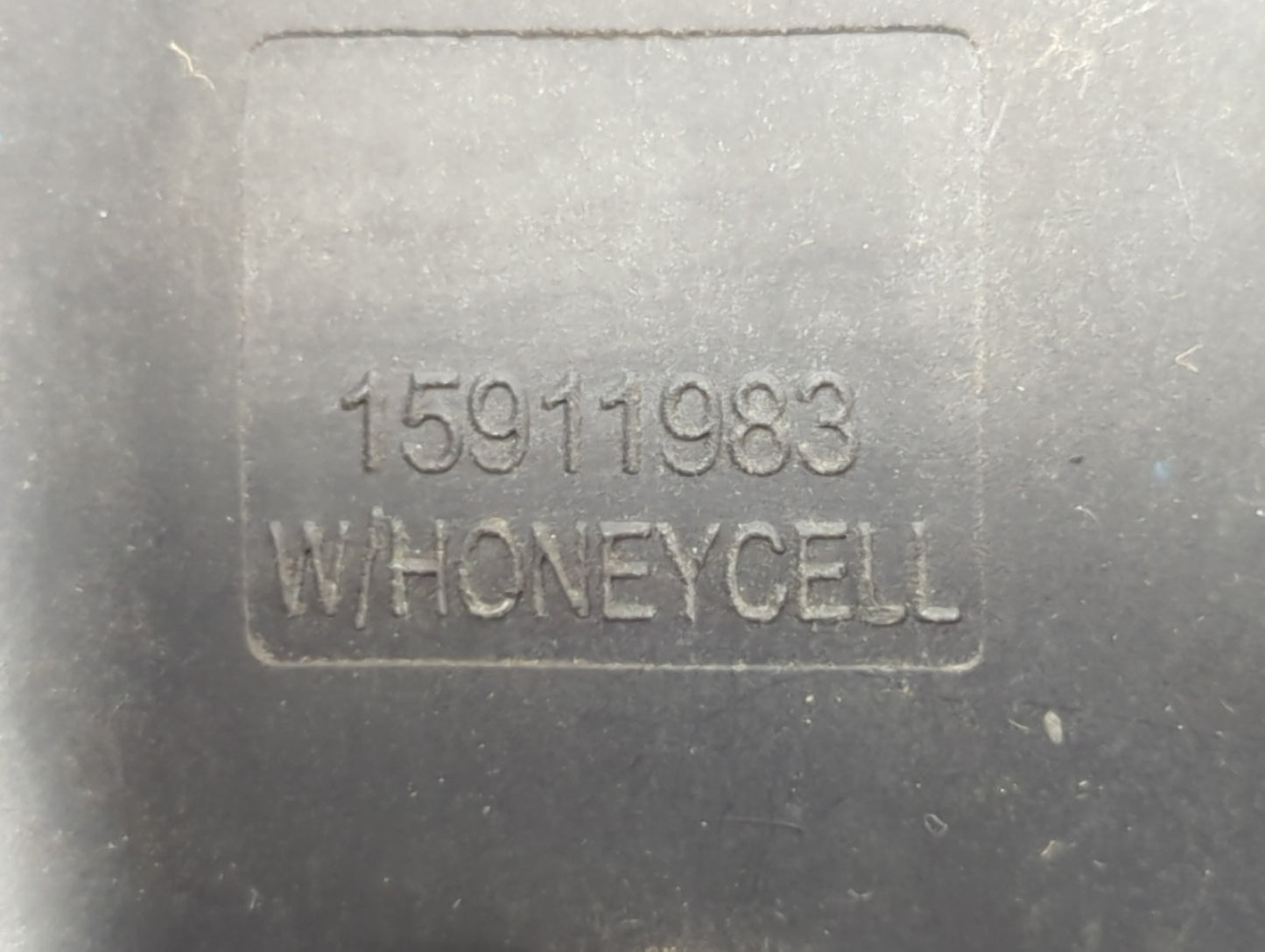 2007-2009 Saturn Aura Mass Air Flow Meter Maf - Oemusedautoparts1.com