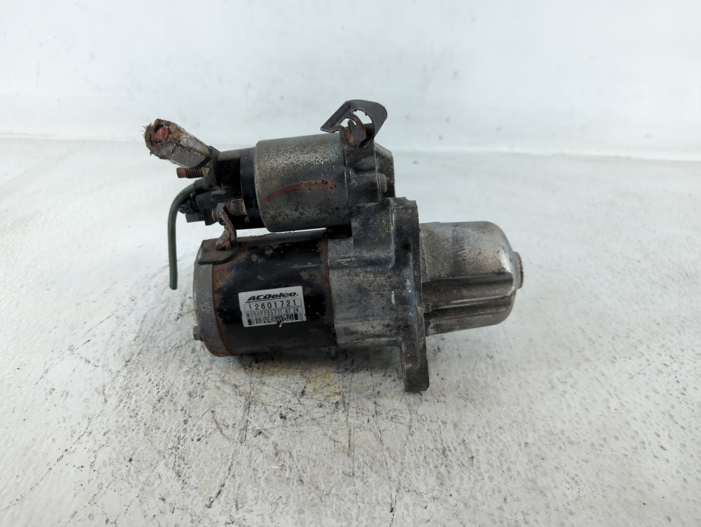 2007-2009 Saturn Aura Car Starter Motor Solenoid OEM P/N:M000T36571 12601721 Fits OEM Used Auto Parts - Oemusedautoparts1.co