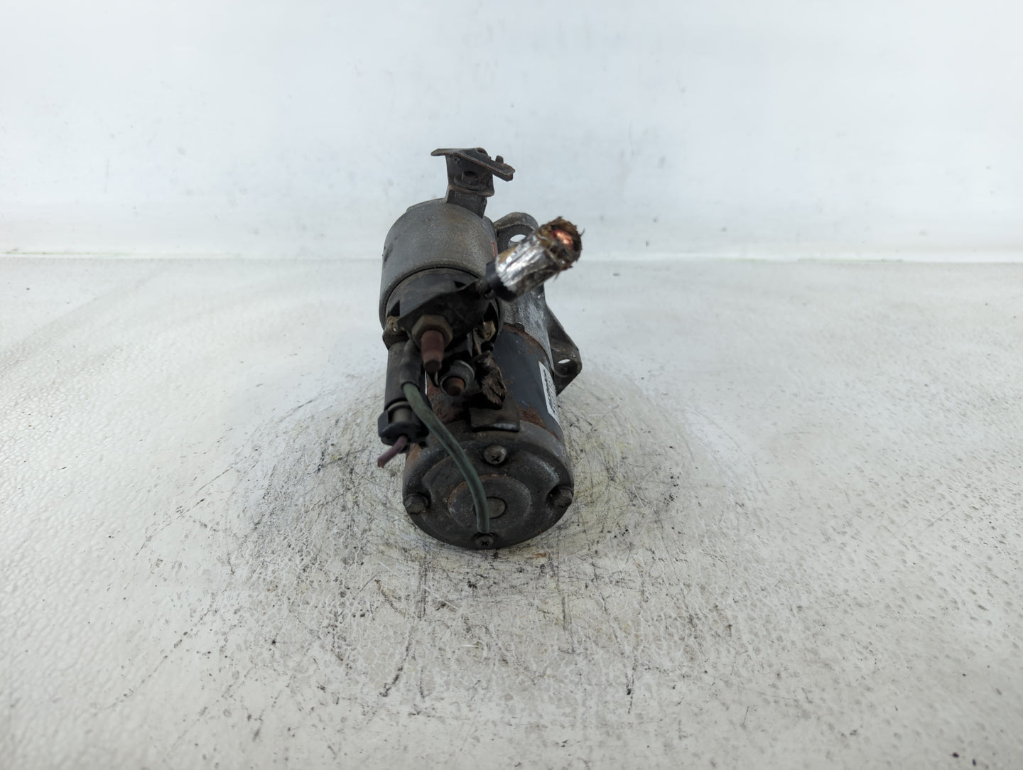 2007-2009 Saturn Aura Car Starter Motor Solenoid OEM P/N:M000T36571 12601721 Fits OEM Used Auto Parts - Oemusedautoparts1.co