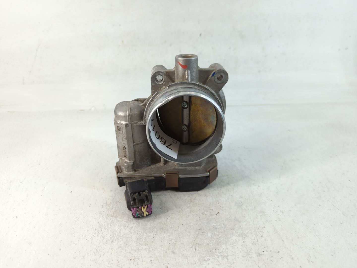 2007-2008 Saturn Aura Throttle Body P/N:RME72-1A 7029 Fits Fits 2006 2007 2008 2009 2010 2011 OEM Used Auto Parts - Oemuseda
