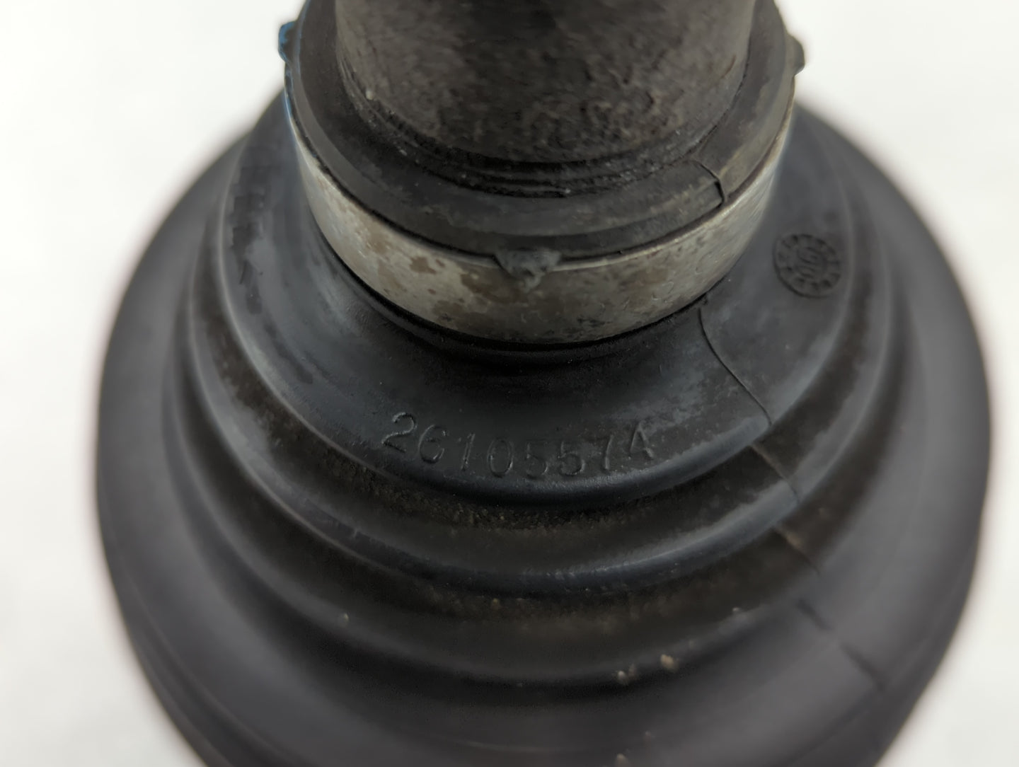 2007-2008 Saturn Aura Axle Shaft Front Driver Cv C/v - Oemusedautoparts1.com