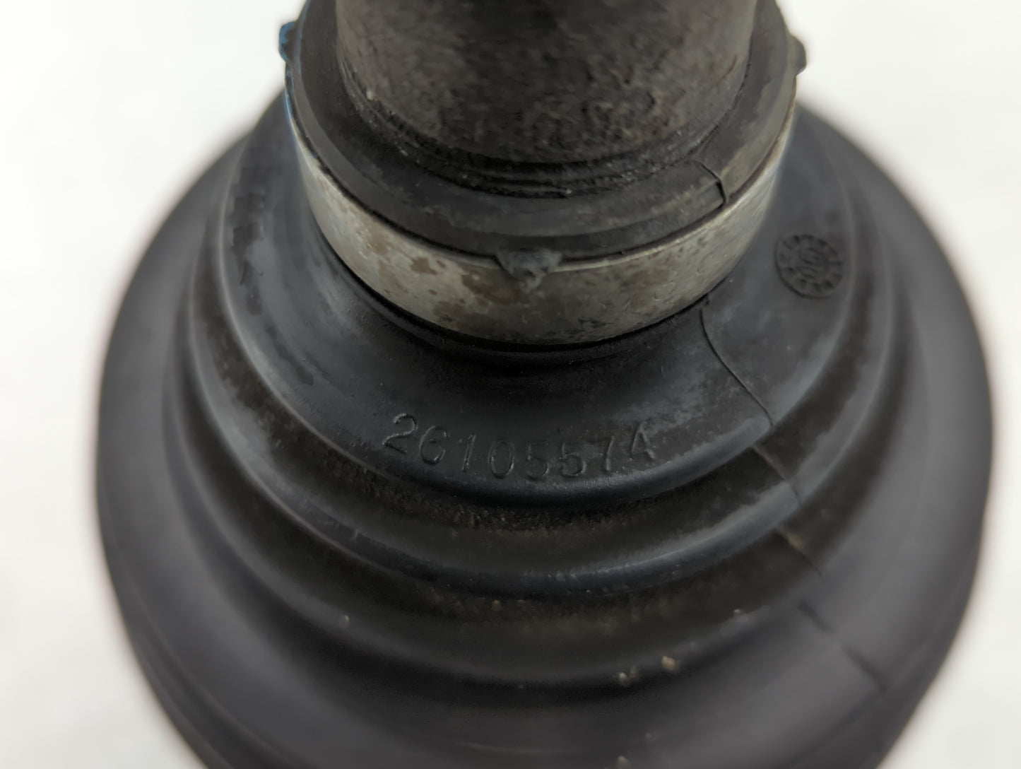 2007-2008 Saturn Aura Axle Shaft Front Driver Cv C/v - Oemusedautoparts1.com